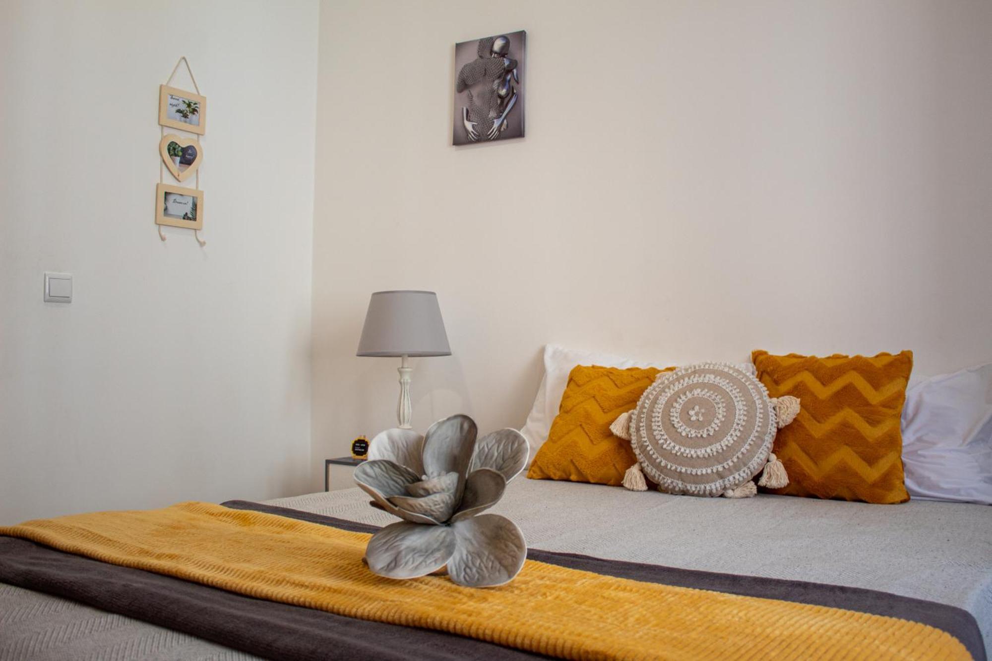 Casa Amarela - Conforto E Localizacao Central! 파로 외부 사진